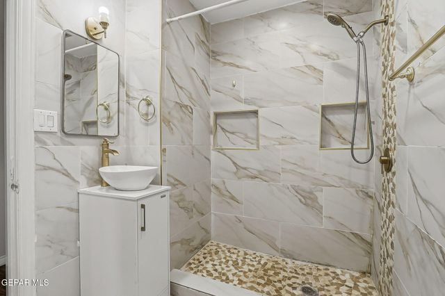 2708 Prestwick Road, El Paso, TX 79925