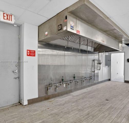 69 NW 27th Ave, Miami, FL 33125