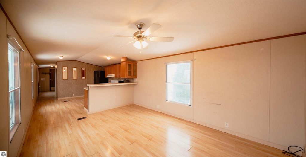 Image 3 of property listing at 868 Shady Lane, Traverse City, MI 49686