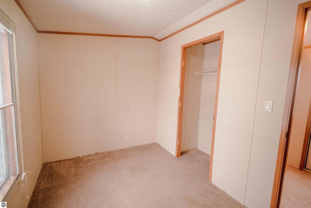 Image 8 of property listing at 868 Shady Lane, Traverse City, MI 49686