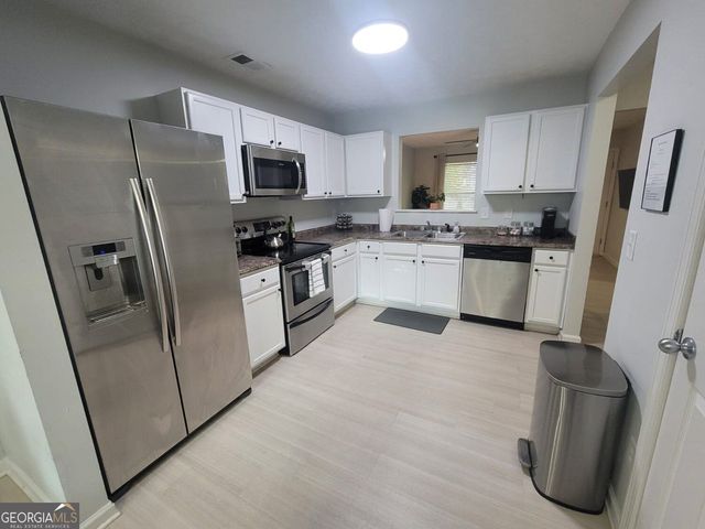 2619 Parrish Court, Lithonia, GA 30038