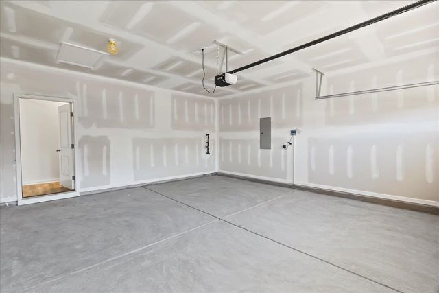 2044 Halton Oaks Drive, Spartanburg, SC 29303