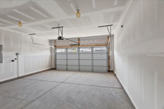 2044 Halton Oaks Drive, Spartanburg, SC 29303
