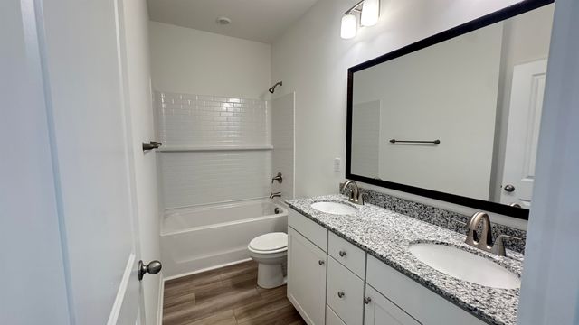 2044 Halton Oaks Drive, Spartanburg, SC 29303