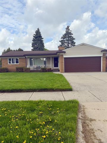 19385 Skyline Street, Roseville, MI 48066