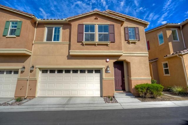 3072 Glenmore Street, Vista, CA 92081