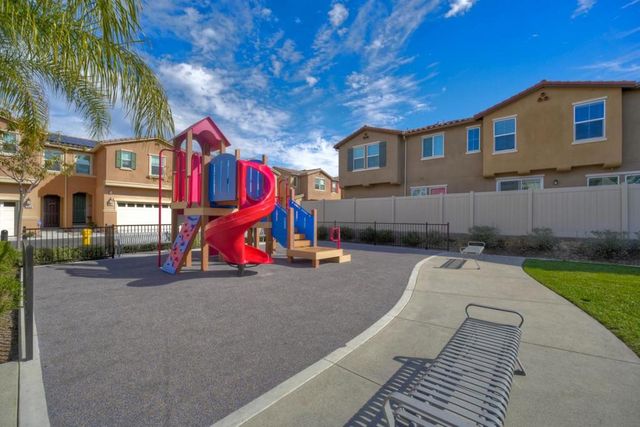 3072 Glenmore Street, Vista, CA 92081