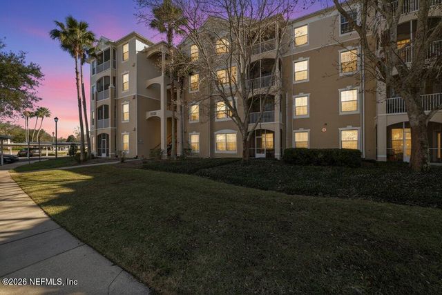 7801 POINT MEADOWS Drive 2302, Jacksonville, FL 32256