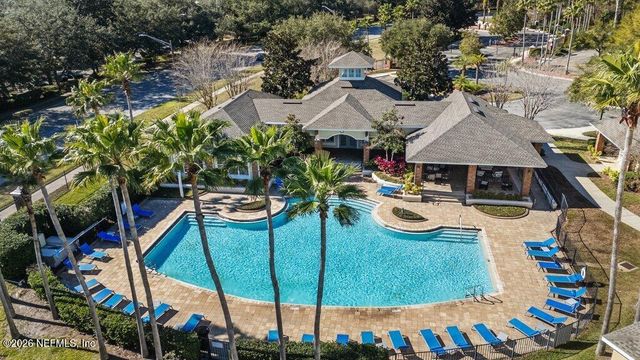 7801 POINT MEADOWS Drive 2302, Jacksonville, FL 32256