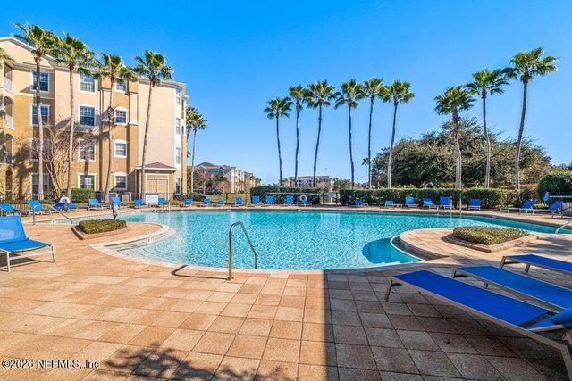 7801 POINT MEADOWS Drive 2302, Jacksonville, FL 32256
