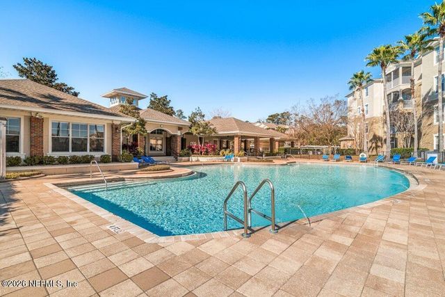 7801 POINT MEADOWS Drive 2302, Jacksonville, FL 32256