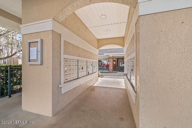 7801 POINT MEADOWS Drive 2302, Jacksonville, FL 32256