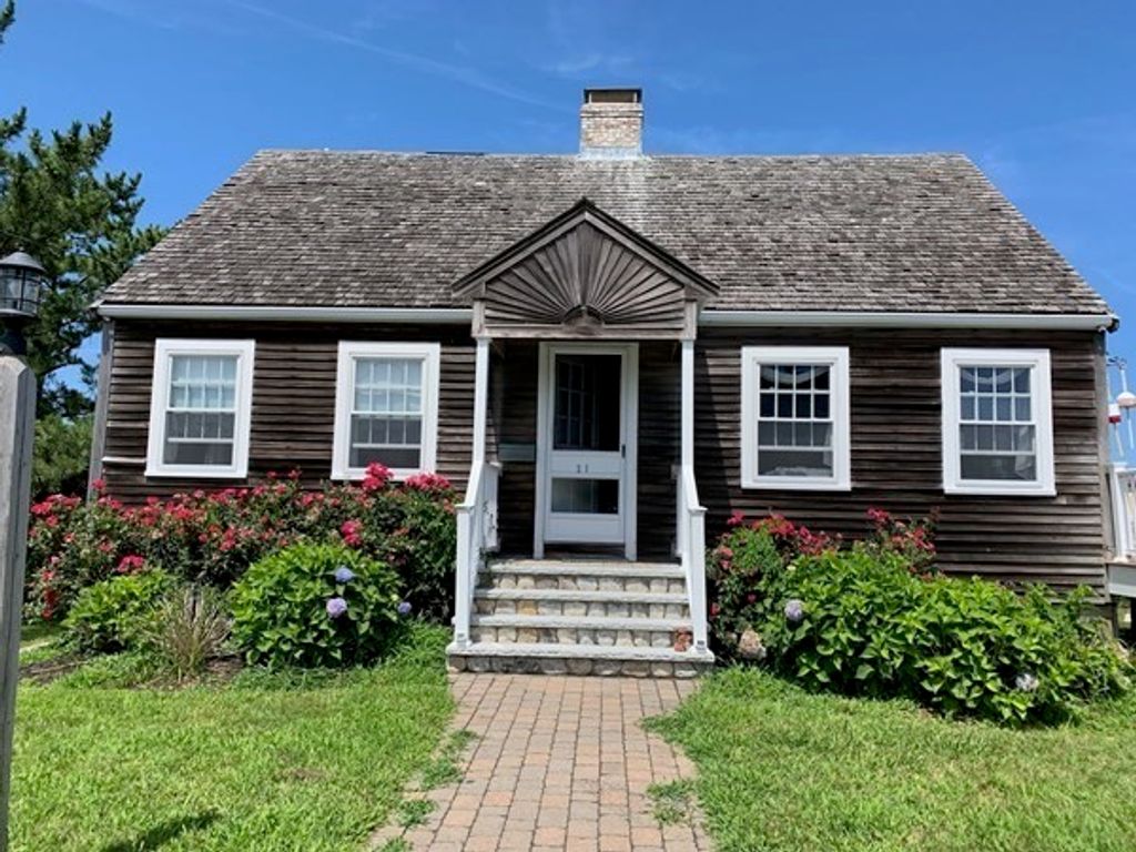 21 Stone Ave, Scituate, MA 02066