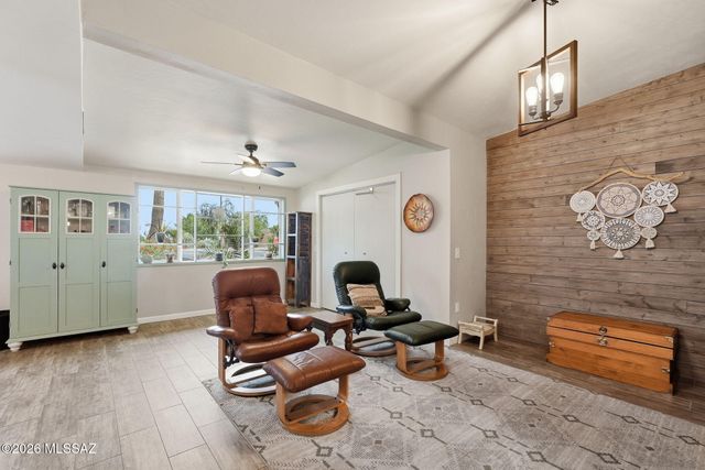 2420 S Camino Seco, Tucson, AZ 85710