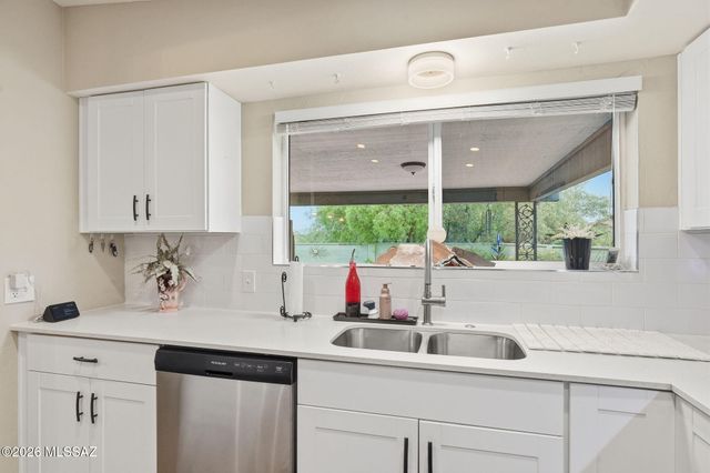 2420 S Camino Seco, Tucson, AZ 85710