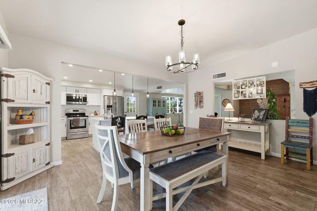 2420 S Camino Seco, Tucson, AZ 85710