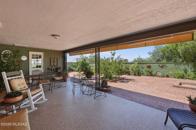 2420 S Camino Seco, Tucson, AZ 85710