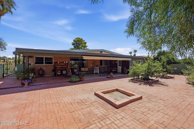 2420 S Camino Seco, Tucson, AZ 85710