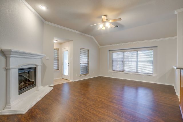 1030 Shortleaf Pine Drive, Arlington, TX 76012