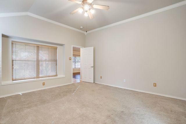 1030 Shortleaf Pine Drive, Arlington, TX 76012