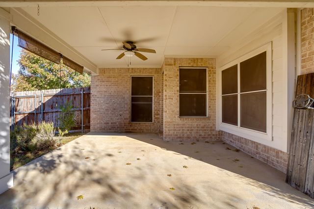 1030 Shortleaf Pine Drive, Arlington, TX 76012