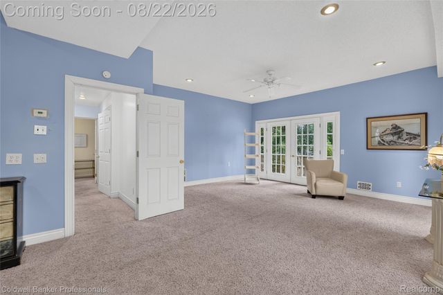108 College Street, Holly Village, MI 48442