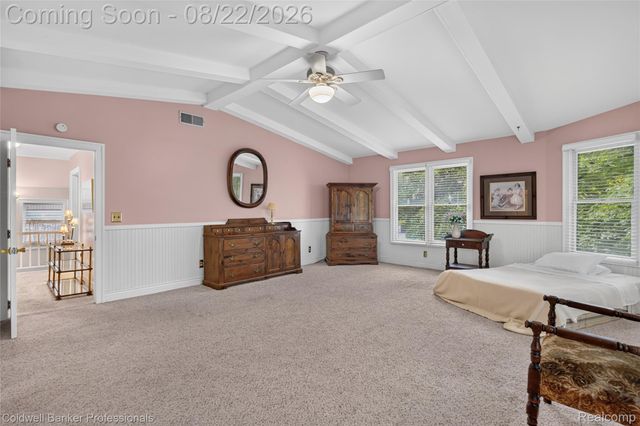 108 College Street, Holly Village, MI 48442