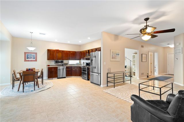 24 Cambridge Circle, Smithfield, RI 02917