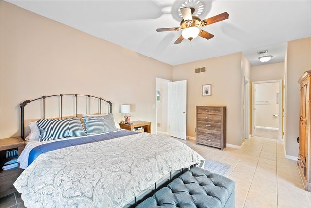 24 Cambridge Circle, Smithfield, RI 02917