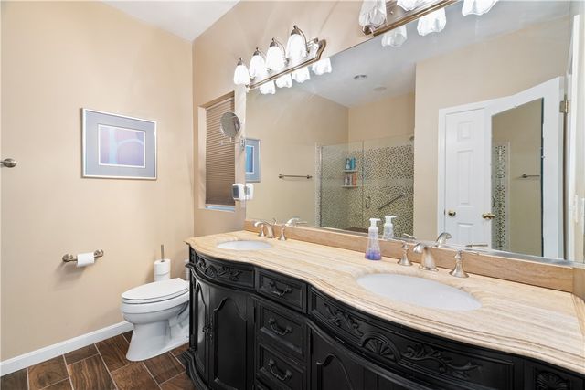 24 Cambridge Circle, Smithfield, RI 02917