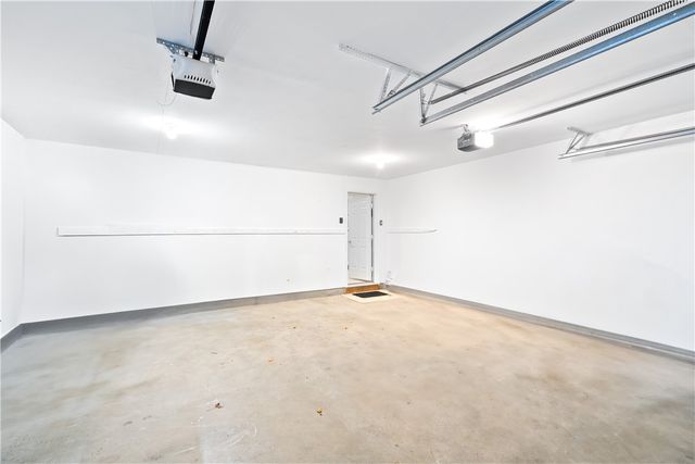 24 Cambridge Circle, Smithfield, RI 02917