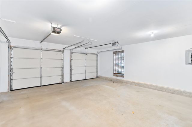 24 Cambridge Circle, Smithfield, RI 02917