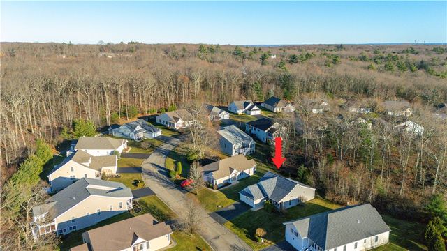 24 Cambridge Circle, Smithfield, RI 02917