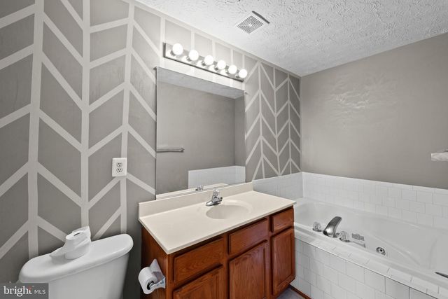 8833 HAWTHORNE CT, Ellicott City, MD 21043