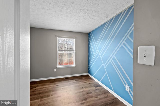 8833 HAWTHORNE CT, Ellicott City, MD 21043