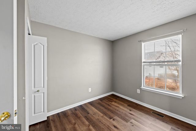 8833 HAWTHORNE CT, Ellicott City, MD 21043