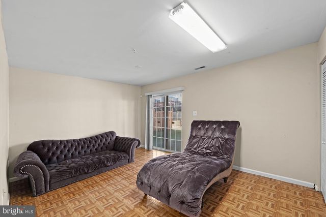 8833 HAWTHORNE CT, Ellicott City, MD 21043