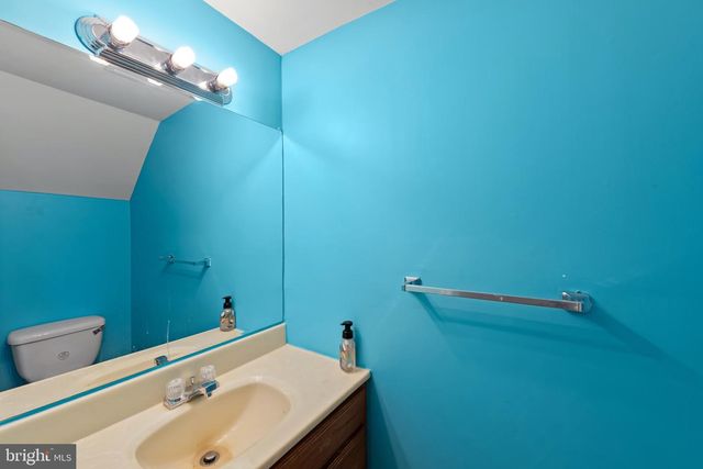 8833 HAWTHORNE CT, Ellicott City, MD 21043