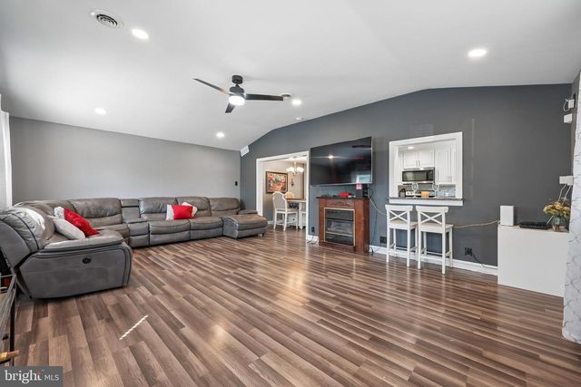 5022 RIVER RD, Pennsauken, NJ 08110