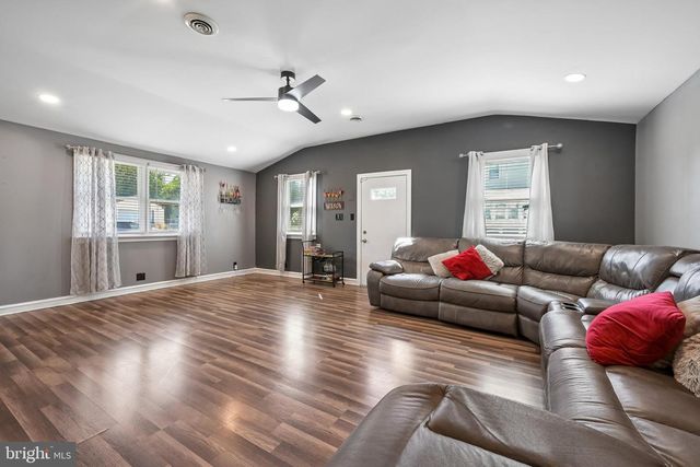 5022 RIVER RD, Pennsauken, NJ 08110