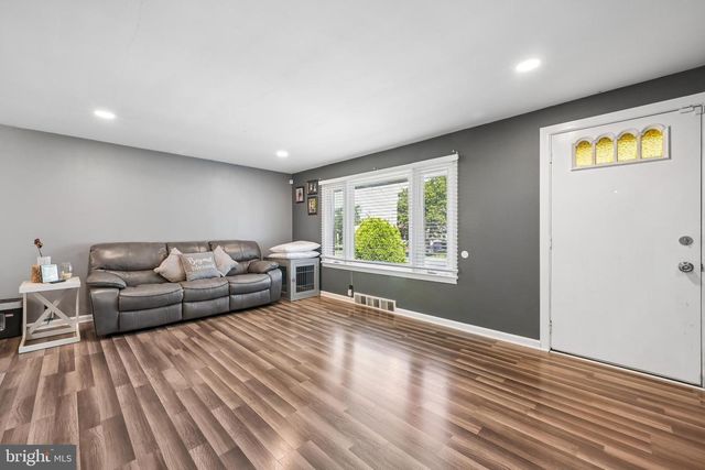 5022 RIVER RD, Pennsauken, NJ 08110