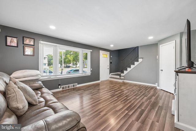 5022 RIVER RD, Pennsauken, NJ 08110