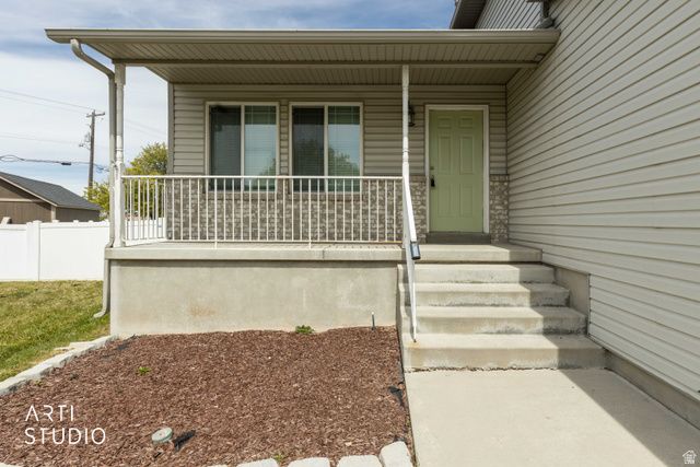 2972 W 2075 S, Syracuse, UT 84075
