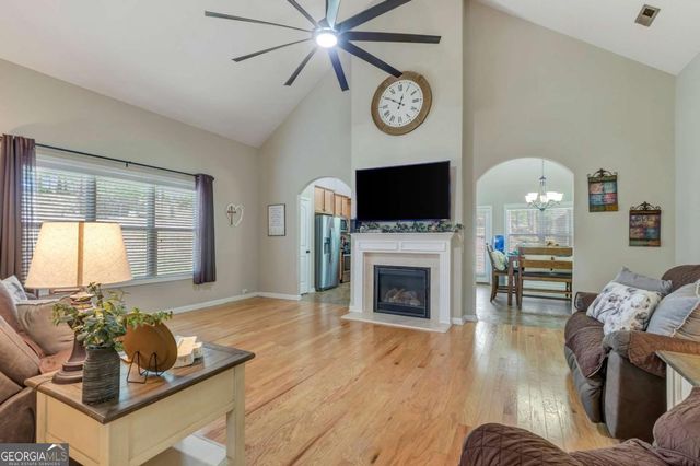 153 Carlow Court, Newnan, GA 30263