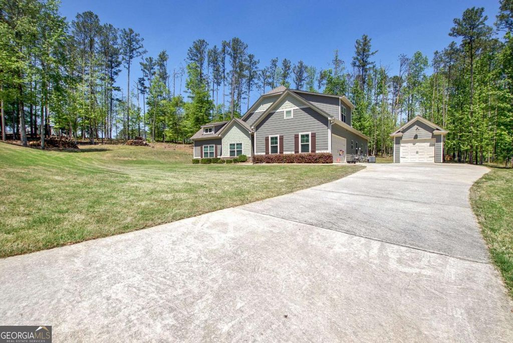 153 Carlow Court, Newnan, GA 30263