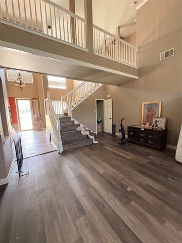 4724 Maple Hill Drive, Fort Worth, TX 76123