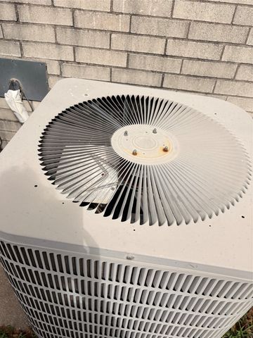 4724 Maple Hill Drive, Fort Worth, TX 76123