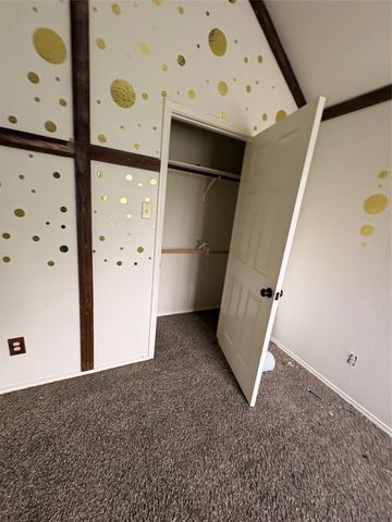 4724 Maple Hill Drive, Fort Worth, TX 76123