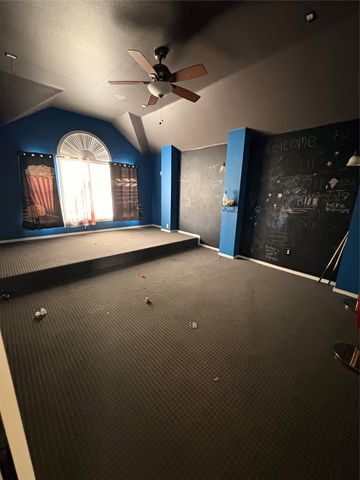 4724 Maple Hill Drive, Fort Worth, TX 76123