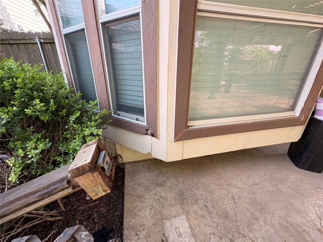 4724 Maple Hill Drive, Fort Worth, TX 76123